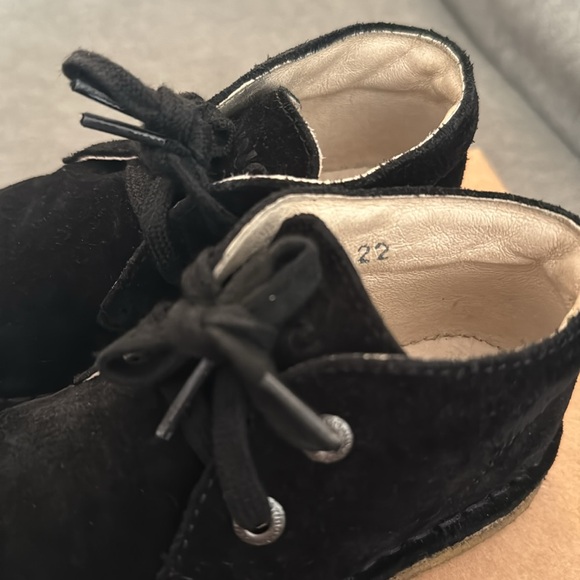 Naturino Milky Black Suede Toddler Lace up Booties. US Size 6 or EU Size 22. - Picture 6 of 7